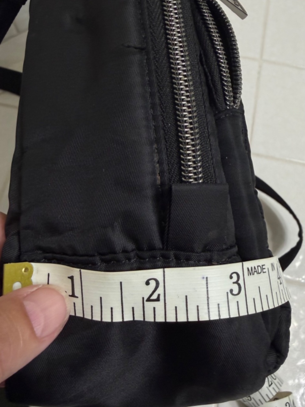 Lug Ranger Crossbody - Picture 5 of 13